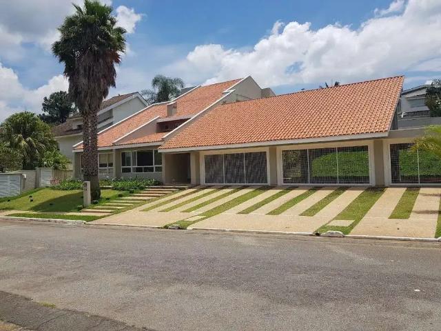 Casa / Sobrado em Condomínio para Locação em Barueri/SP Alphaville 4 Quartos