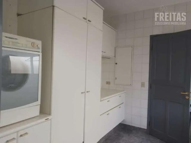 Casa / Sobrado em Condomínio para Locação em Barueri/SP Alphaville 4 Quartos