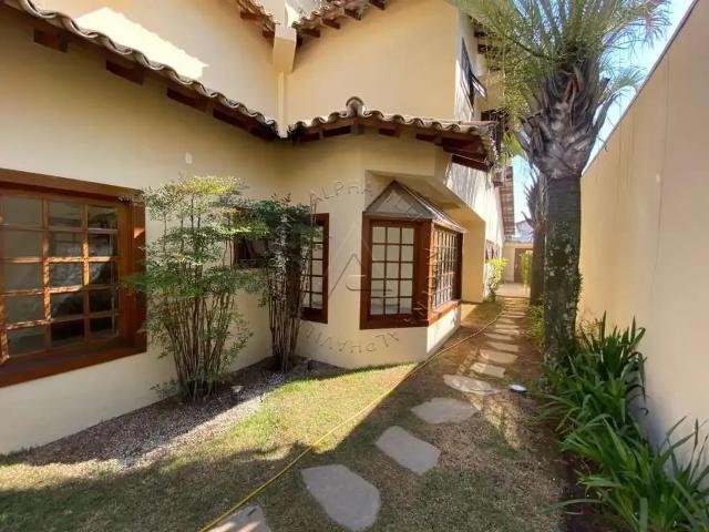 Casa / Sobrado em Condomínio para Locação em Barueri/SP Alphaville 4 Quartos
