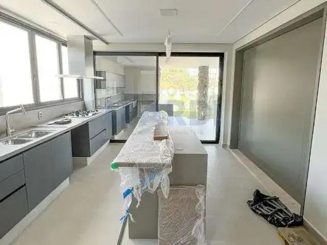 Casa / Sobrado em Condomínio para Locação em Barueri/SP Alphaville 5 Quartos