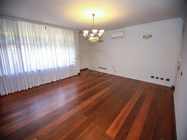 Casa / Sobrado em Condomínio para Locação em Barueri/SP Alphaville 5 Quartos