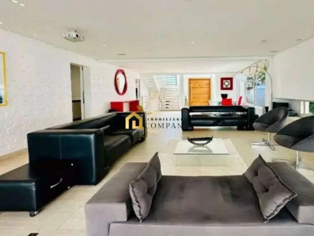 Casa / Sobrado em Condomínio para Locação em Barueri/SP Alphaville 5 Quartos