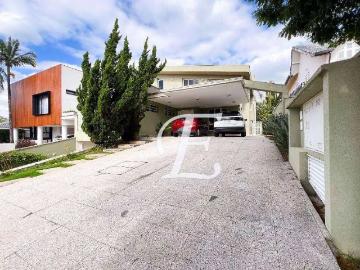 Casa / Sobrado em Condomínio para Locação em Barueri/SP Alphaville 3 Quartos