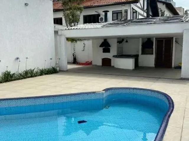 Casa / Sobrado em Condomínio para Locação em Barueri/SP Alphaville Centro Industrial e Empresarial/Alphaville. 4 Quartos