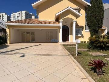 Casa para alugar em Praça das Hortências - Banheira