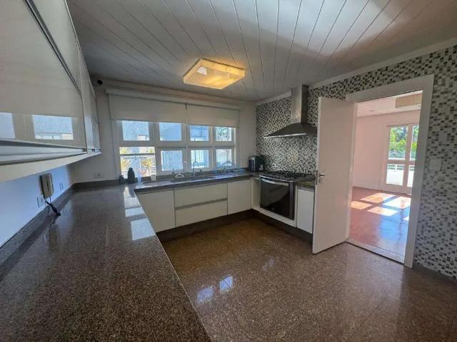Casa / Sobrado em Condomínio para Locação em Barueri/SP Alphaville Residencial Dois 3 Quartos