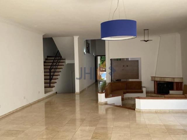 Casa / Sobrado em Condomínio para Locação em Barueri/SP Alphaville Residencial Dois 4 Quartos