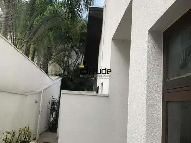 Casa / Sobrado em Condomínio para Locação em Barueri/SP Alphaville Residencial Dois 4 Quartos