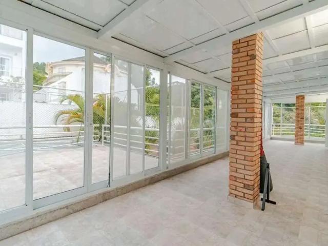 Casa / Sobrado em Condomínio para Locação em Barueri/SP Empresarial 18 do Forte