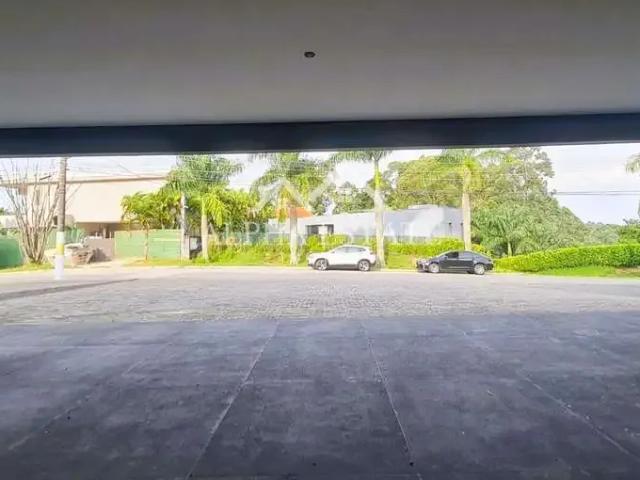 Casa / Sobrado em Condomínio para Locação em Barueri/SP Tamboré 4 Quartos