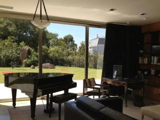 Casa / Sobrado em Condomínio para Locação em Barueri/SP Tamboré 5 Quartos