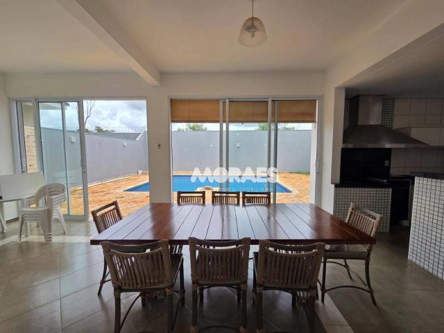 Casa / Sobrado em Condomínio para Locação em Bauru/SP Chácaras Odete 4 Quartos