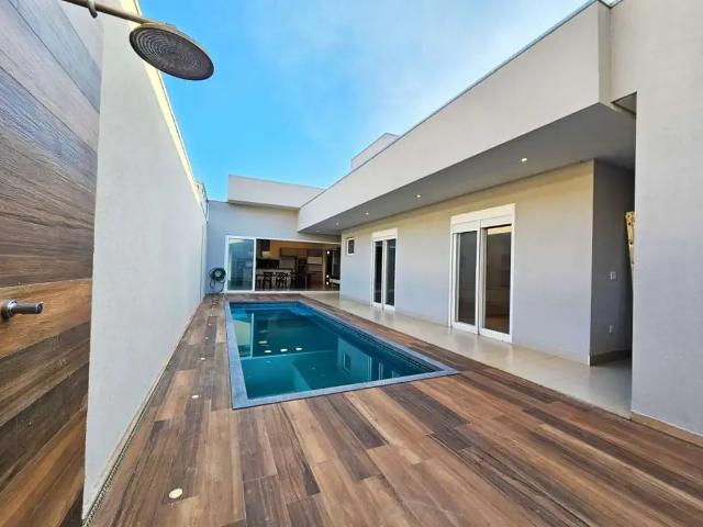 Casa / Sobrado em Condomínio para Locação em Bauru/SP Jardim Estoril V 3 Quartos