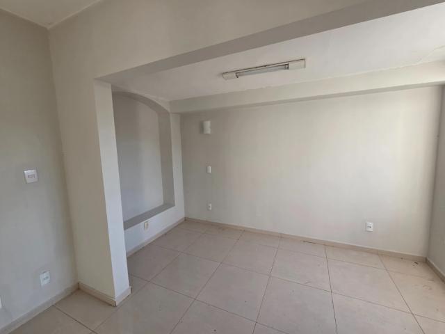 Casa / Sobrado em Condomínio para Locação em Bauru/SP Jardim Estoril 3 Quartos
