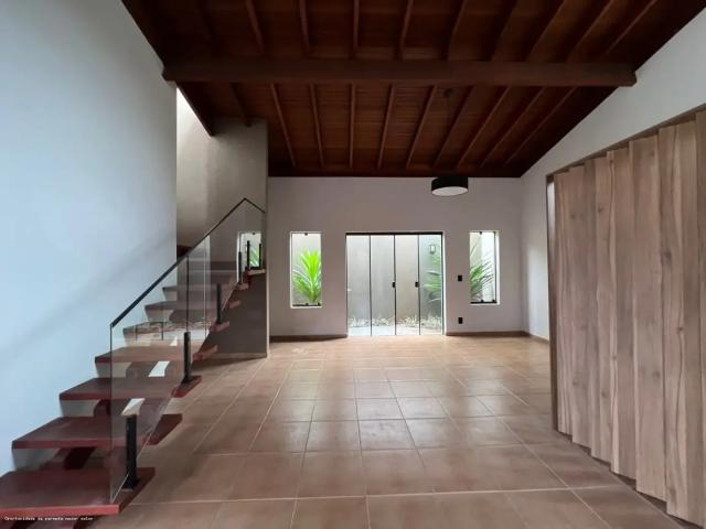 Casa / Sobrado em Condomínio para Locação em Bauru/SP Residencial Villaggio III 3 Quartos