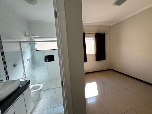 Casa / Sobrado em Condomínio para Locação em Bauru/SP Residencial Villaggio III 3 Quartos