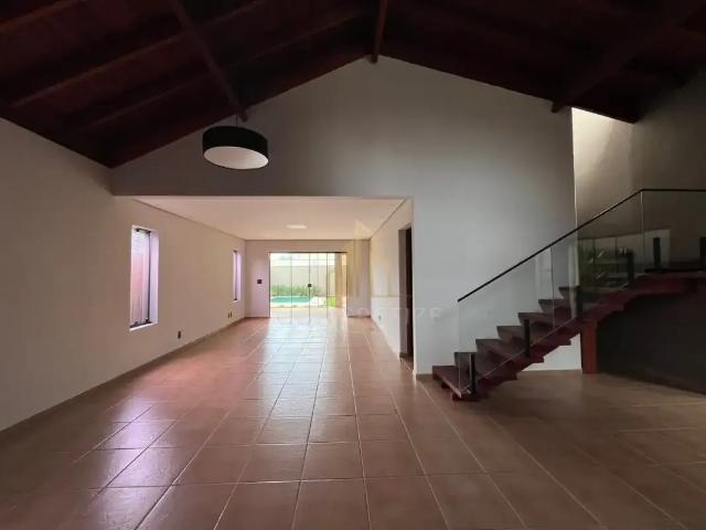 Casa / Sobrado em Condomínio para Locação em Bauru/SP Residencial Villaggio III 3 Quartos