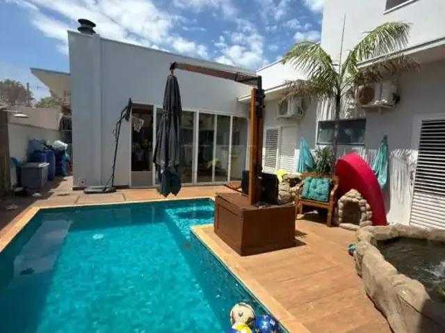 Casa / Sobrado em Condomínio para Locação em Bauru/SP Vila Aviação 4 Quartos