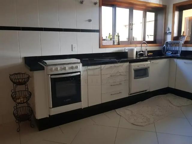 Casa / Sobrado em Condomínio para Locação em Bauru/SP Vila Aviação 4 Quartos