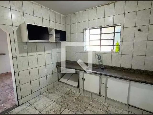 Casa / Sobrado em Condomínio para Locação em Belo Horizonte/MG Floresta 1 Quartos