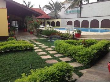 Casa / Sobrado em Condomínio para Locação em Bertioga/SP Maitinga 5 Quartos