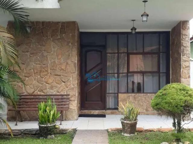 Casa / Sobrado em Condomínio para Locação em Bertioga/SP Centro 4 Quartos