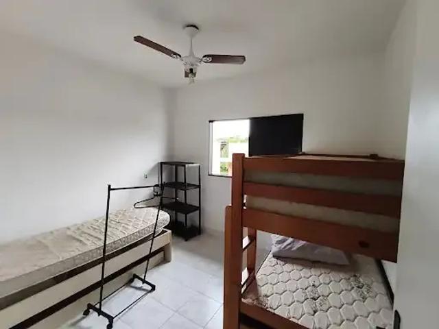 Casa / Sobrado em Condomínio para Locação em Bertioga/SP Centro 2 Quartos