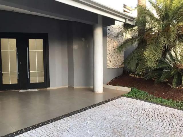 Casa / Sobrado em Condomínio para Locação em Boituva/SP Portal dos Pássaros I 4 Quartos