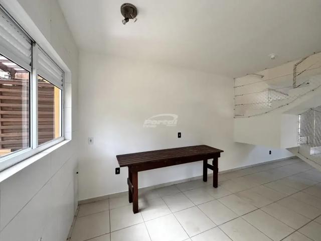 Casa / Sobrado em Condomínio para Locação em Blumenau/SC Itoupava Central 2 Quartos