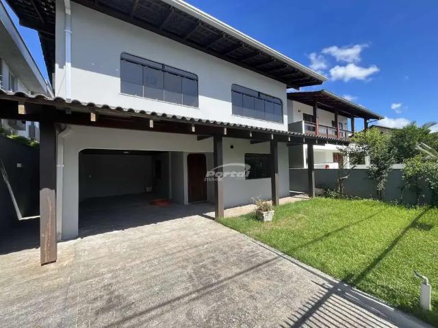 Casa / Sobrado em Condomínio para Locação em Blumenau/SC Vorstadt 4 Quartos