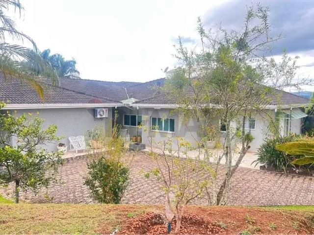 Casa / Sobrado em Condomínio para Locação em Bragança Paulista/SP Condomínio Jardim das Palmeiras 5 Quartos