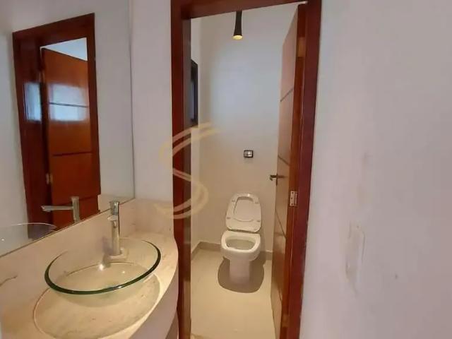 Casa / Sobrado em Condomínio para Locação em Bragança Paulista/SP Condomínio Jardim Flamboyan 3 Quartos
