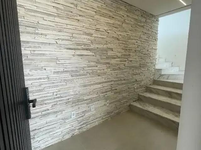Casa / Sobrado em Condomínio para Locação em Bragança Paulista/SP Condomínio Vale das Águas 4 Quartos