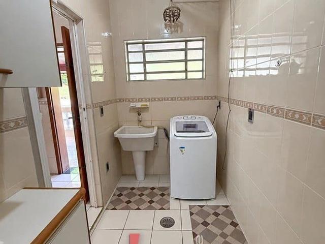 Casa / Sobrado em Condomínio para Locação em Bragança Paulista/SP Jardim São José 3 Quartos