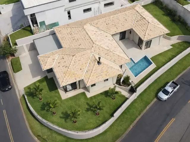 Casa / Sobrado em Condomínio para Locação em Bragança Paulista/SP Residencial Campos do Conde 3 Quartos