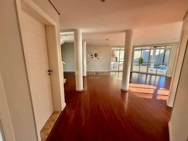 Casa / Sobrado em Condomínio para Locação em Bragança Paulista/SP Residencial Euroville 4 Quartos