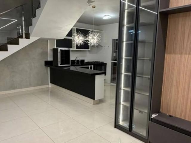 Casa / Sobrado em Condomínio para Locação em Bragança Paulista/SP Residencial Euroville II 4 Quartos