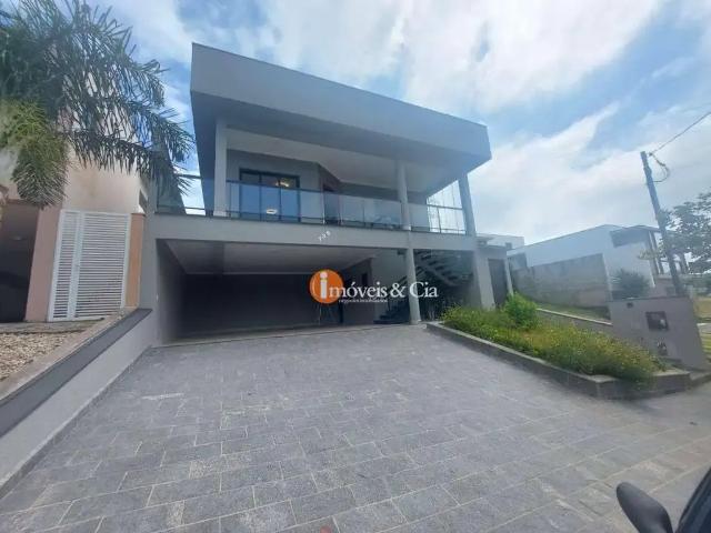 Casa / Sobrado em Condomínio para Locação em Bragança Paulista/SP Santana 4 Quartos