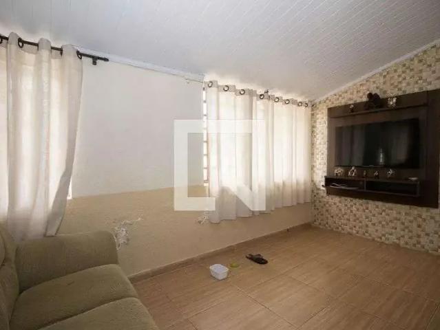 Casa / Sobrado em Condomínio para Locação em Brasília/DF Ceilândia 3 Quartos