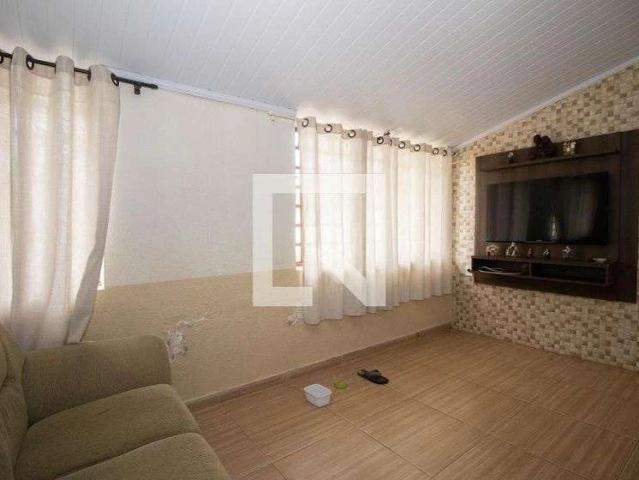 Casa / Sobrado em Condomínio para Locação em Brasília/DF Ceilândia 3 Quartos
