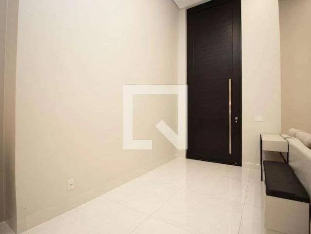 Casa / Sobrado em Condomínio para Locação em Brasília/DF Lago Sul 5 Quartos