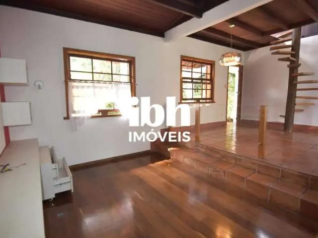 Casa / Sobrado em Condomínio para Locação em Brumadinho/MG Retiro do Chalé 4 Quartos