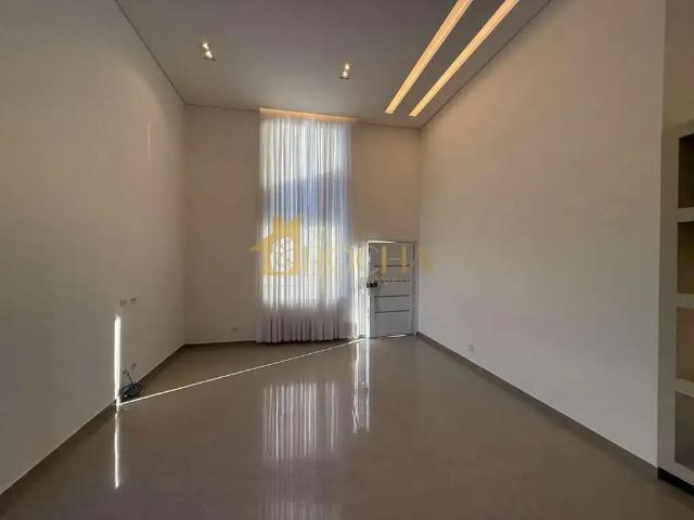 Casa / Sobrado em Condomínio para Locação em Caçapava/SP Bairro do Grama 3 Quartos