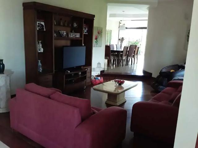 Casa / Sobrado em Condomínio para Locação em Caçapava/SP Chácaras Santa Rita 5 Quartos
