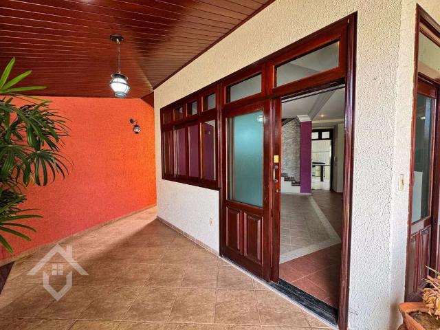 Casa / Sobrado em Condomínio para Locação em Caçapava/SP Condomínio Portal da Mata 3 Quartos