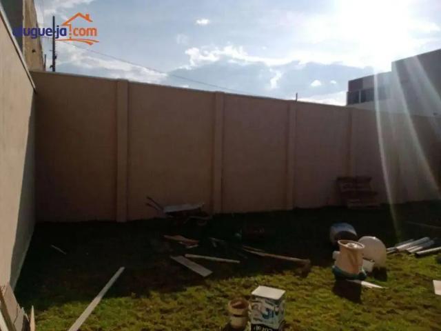 Casa / Sobrado em Condomínio para Locação em Caçapava/SP Condomínio Terras do Vale 3 Quartos