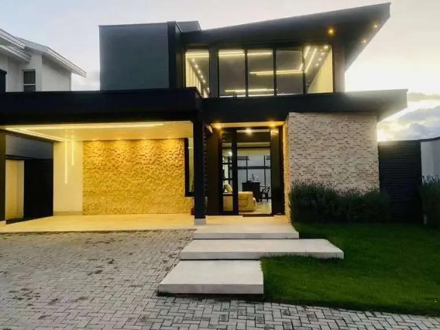 Casa / Sobrado em Condomínio para Locação em Caçapava/SP Condomínio Terras do Vale 3 Quartos