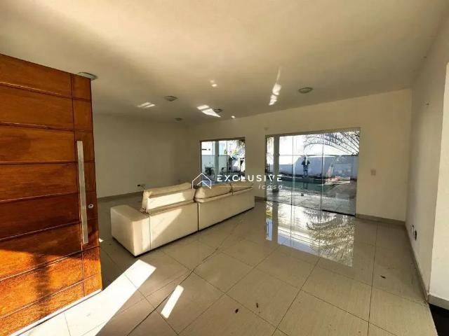 Casa / Sobrado em Condomínio para Locação em Caçapava/SP Condomínio Terras do Vale 5 Quartos
