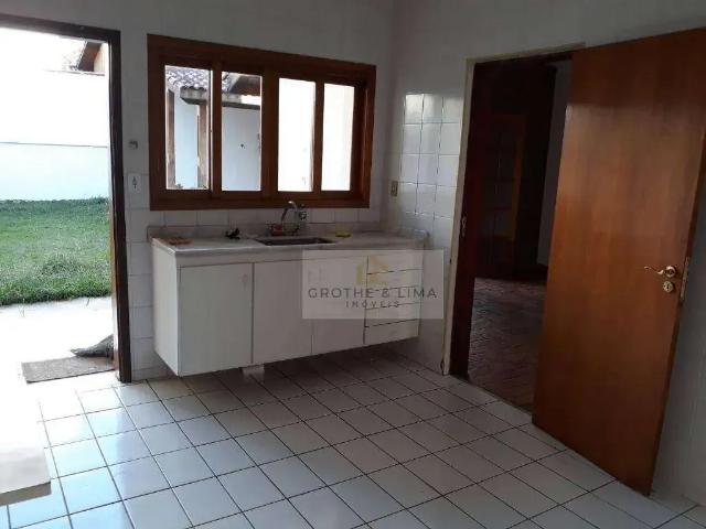 Casa / Sobrado em Condomínio para Locação em Caçapava/SP Jardim Maria Cândida 3 Quartos