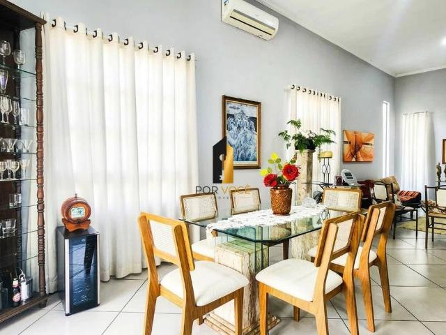 Casa / Sobrado em Condomínio para Locação em Caçapava/SP Reserva do Vale 3 Quartos